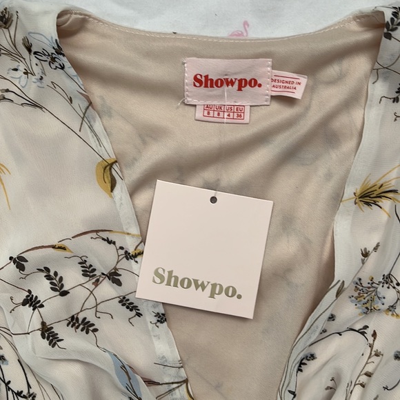 Ivory Floral Dress - Size 4 (Showpo.) - Picture 4 of 6